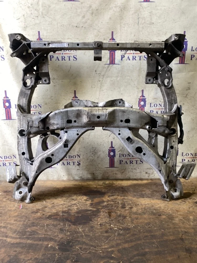 Подрамник BMW F13