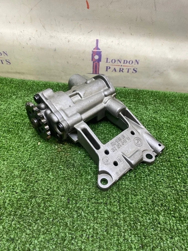 Насос масляный BMW X5 3.0dX E53