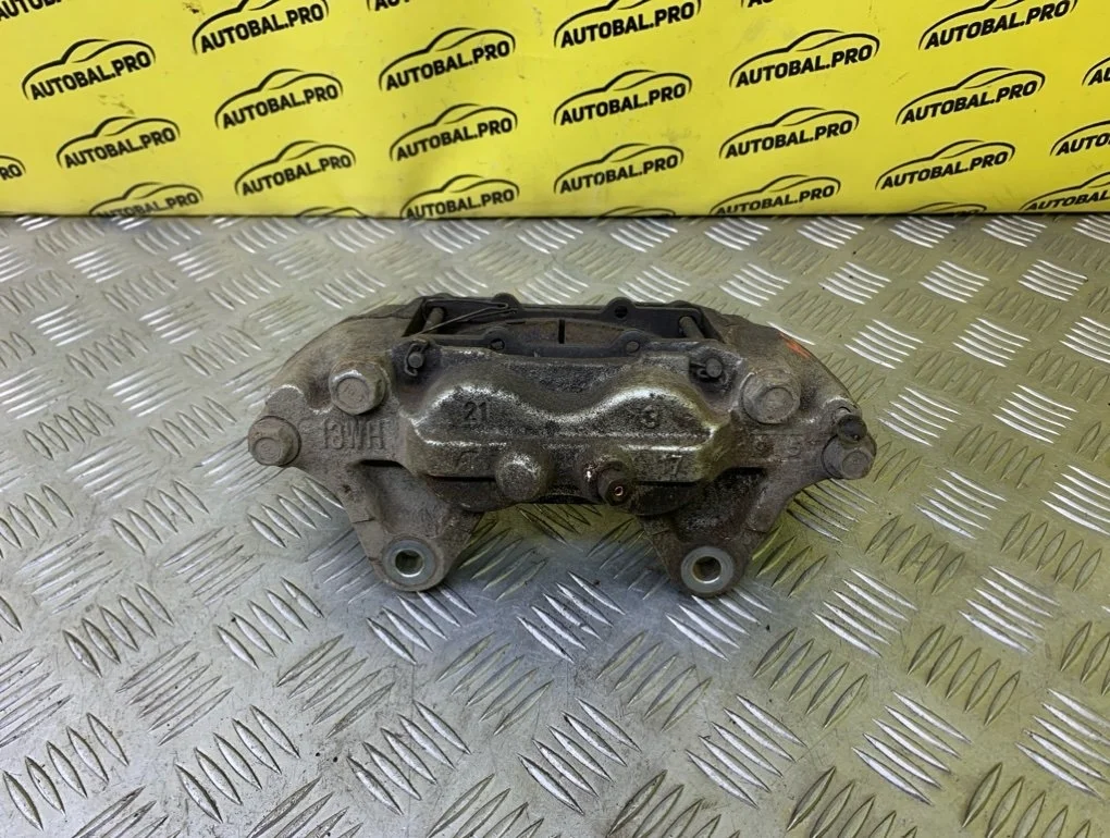 Суппорт передний левый Toyota Land Cruiser Prado 120 (2002-2009) 2004 4775060130 ВНЕДОРОЖНИК 3.0 D