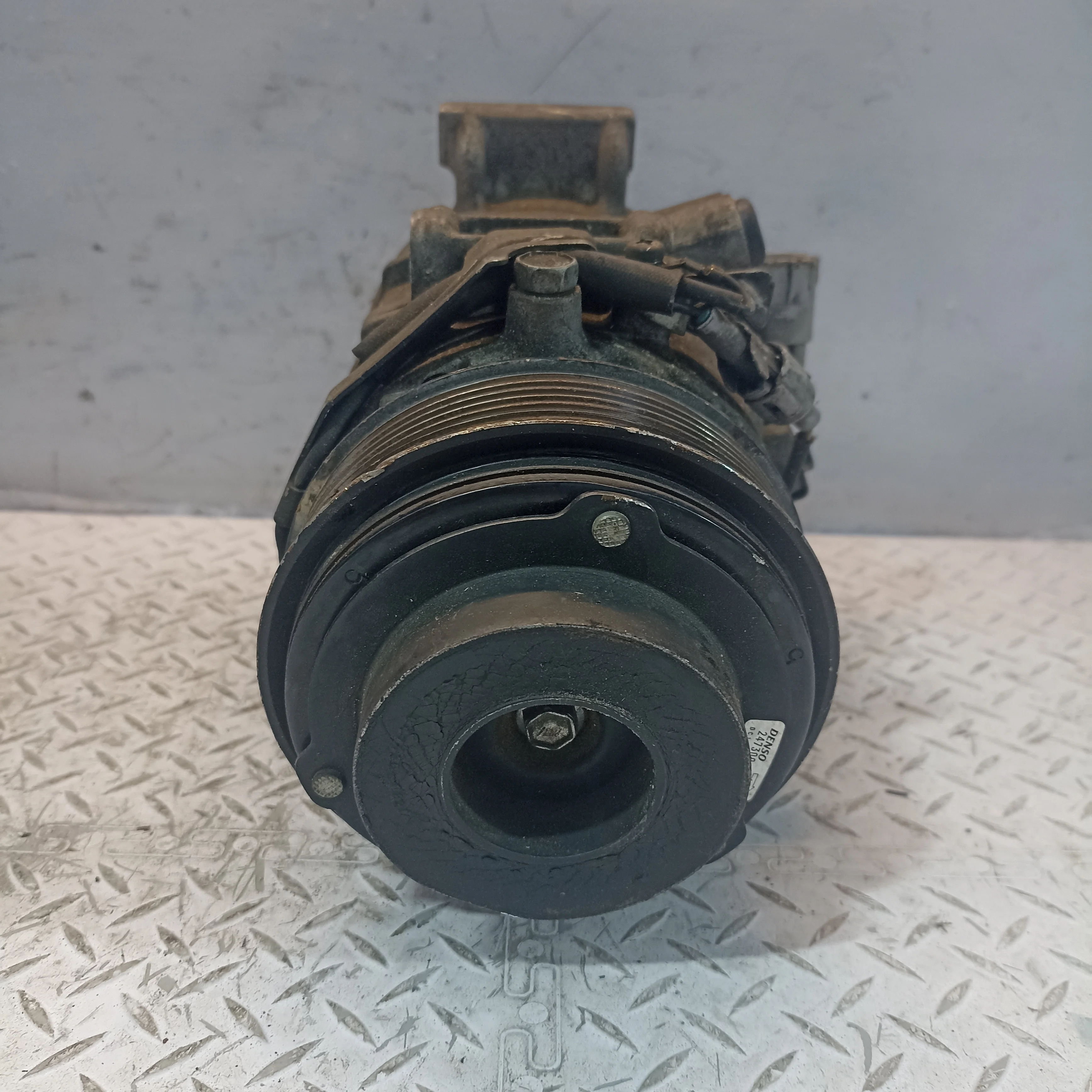 КОМПРЕССОР КОНДИЦИОНЕРА TOYOTA LEXUS 883203A270  D008