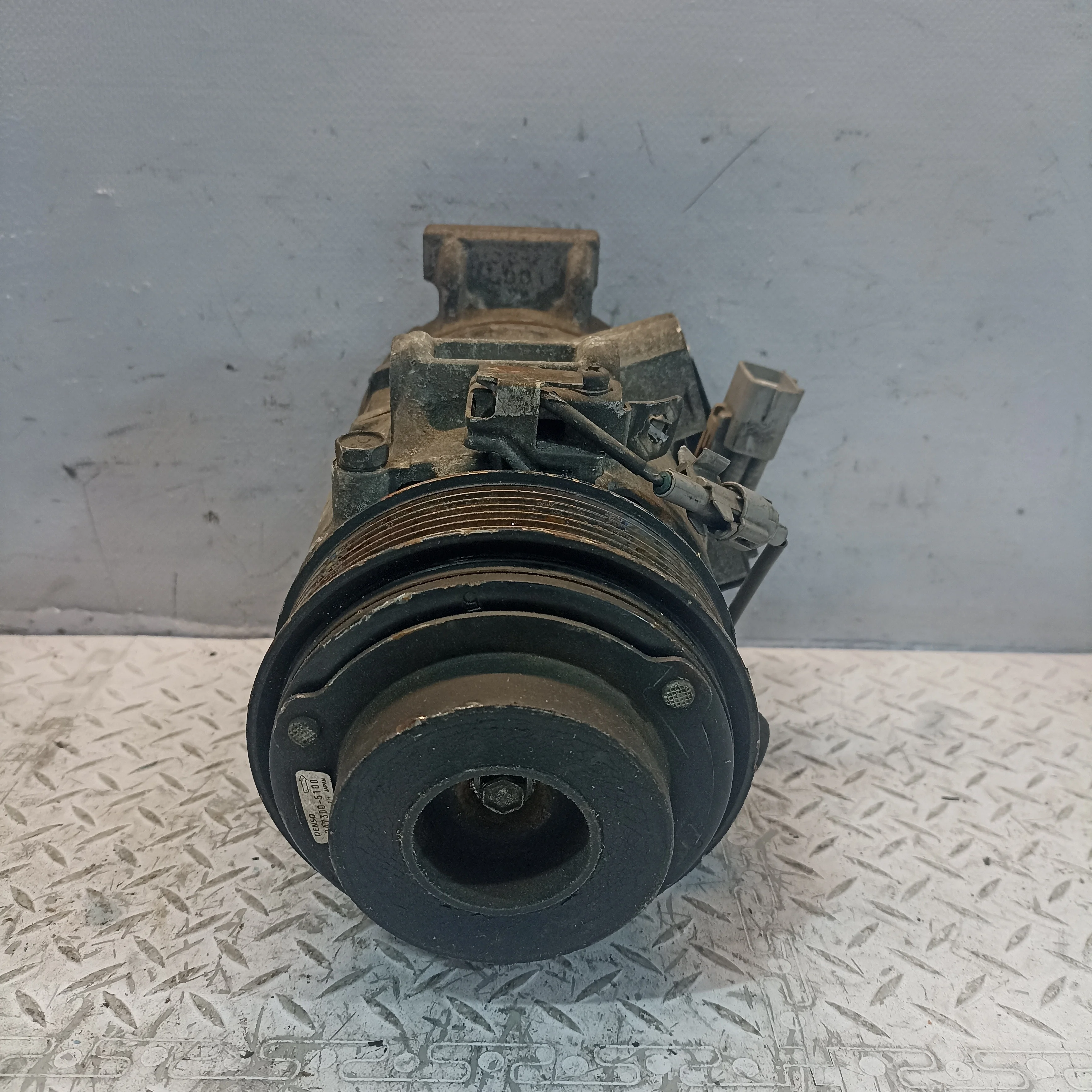 КОМПРЕССОР КОНДИЦИОНЕРА TOYOTA LEXUS 883203A270  D009