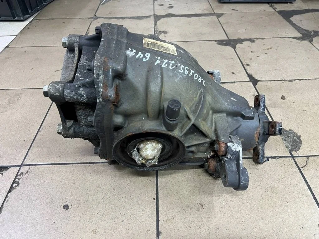 Редуктор задний Mercedes-Benz