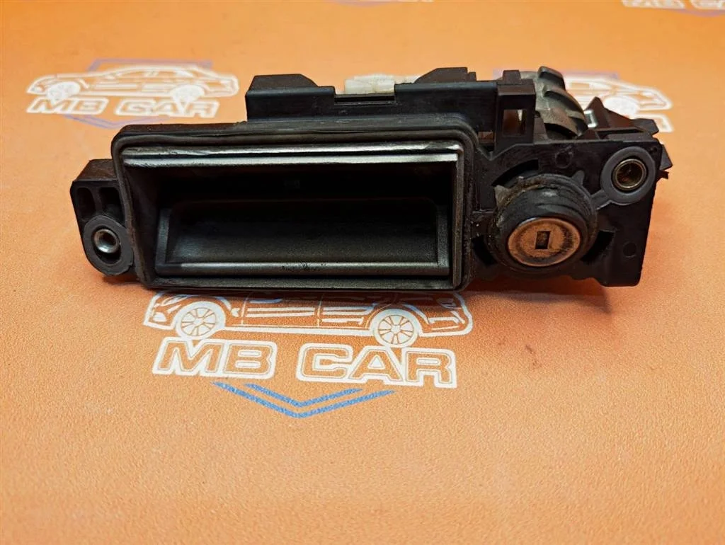 Ручка открытия багажника Mercedes-Benz