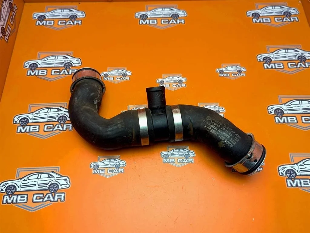 Патрубок радиатора Mercedes-Benz