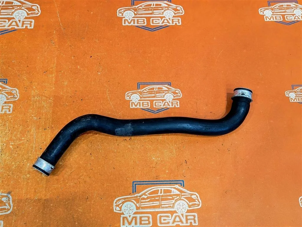 Патрубок радиатора Mercedes-Benz