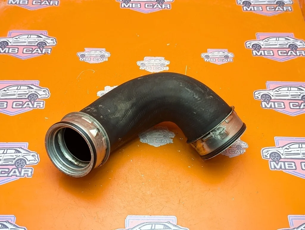 Патрубок интеркулера Mercedes-Benz