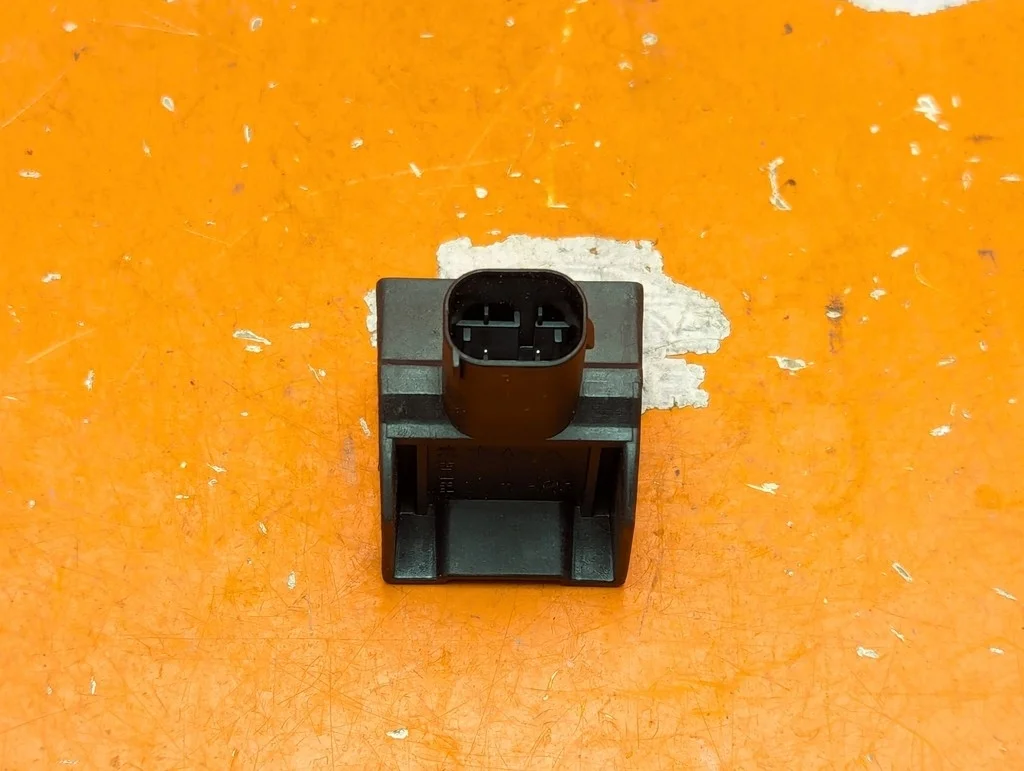 Датчик поперечного ускорения Mercedes-Benz