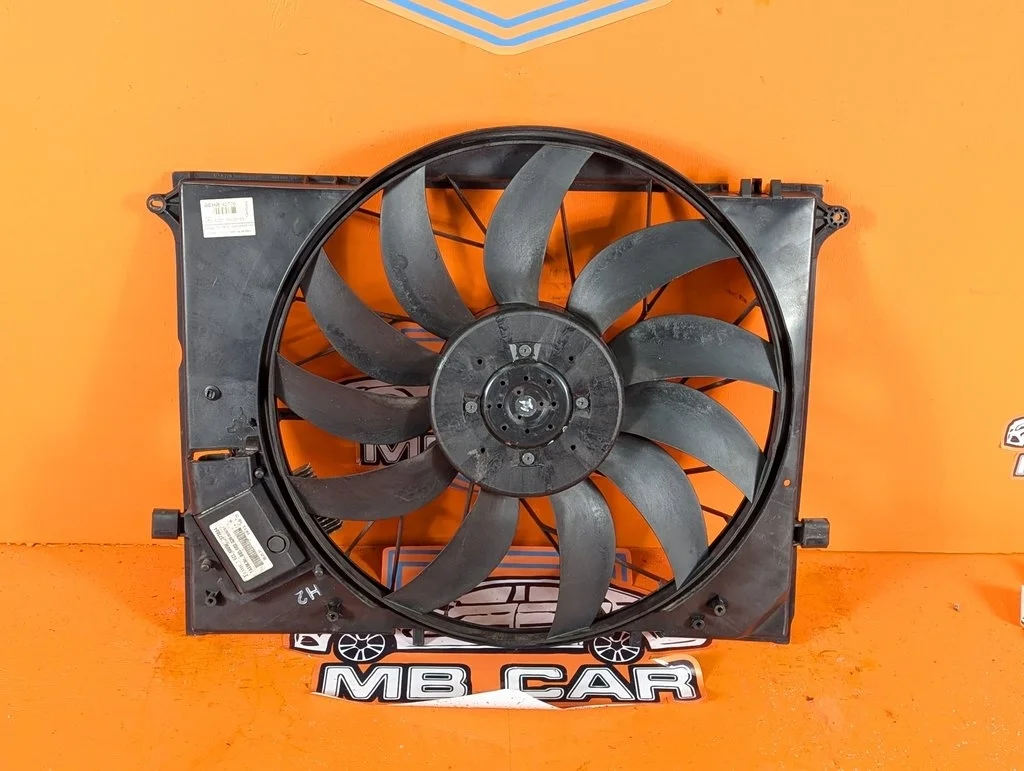 Вентилятор основной Mercedes-Benz