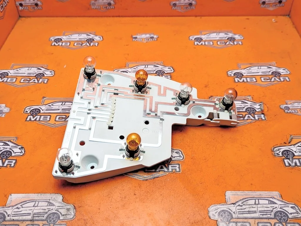 Плата заднего фонаря Mercedes-Benz