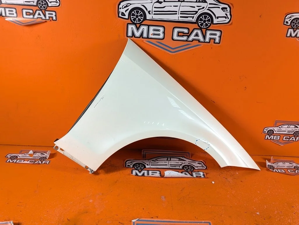 Крыло переднее правое Mercedes-Benz