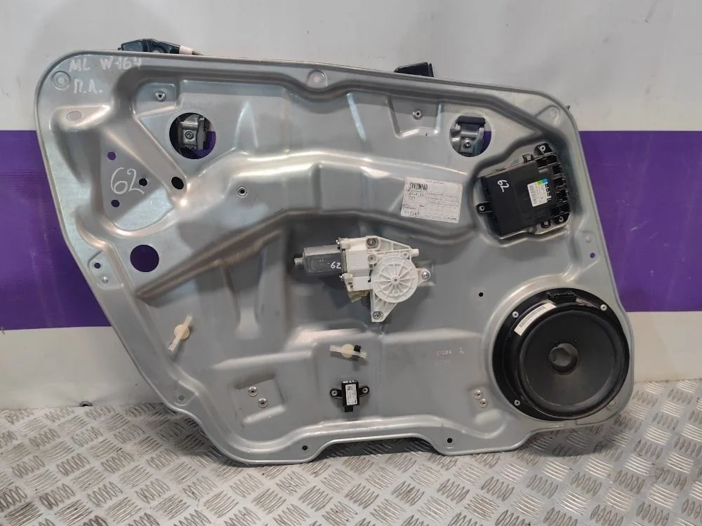 Стеклоподъемник передний левый Mercedes-Benz W164