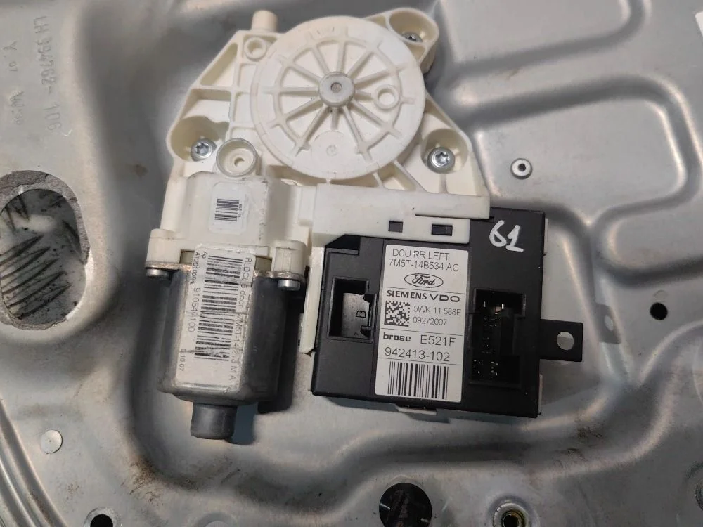 Моторчик стеклоподъемника з. л. Ford Focus II