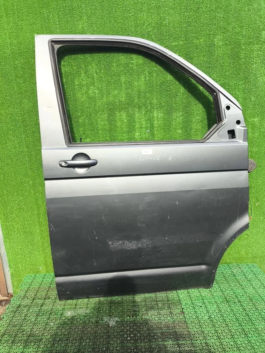 Дверь VOLKSWAGEN TRANSPORTER T5/T6 2003- передняя правая серая б/у TRANSPORTER T5(2003-2015);TRANSPORTER T6(2015-