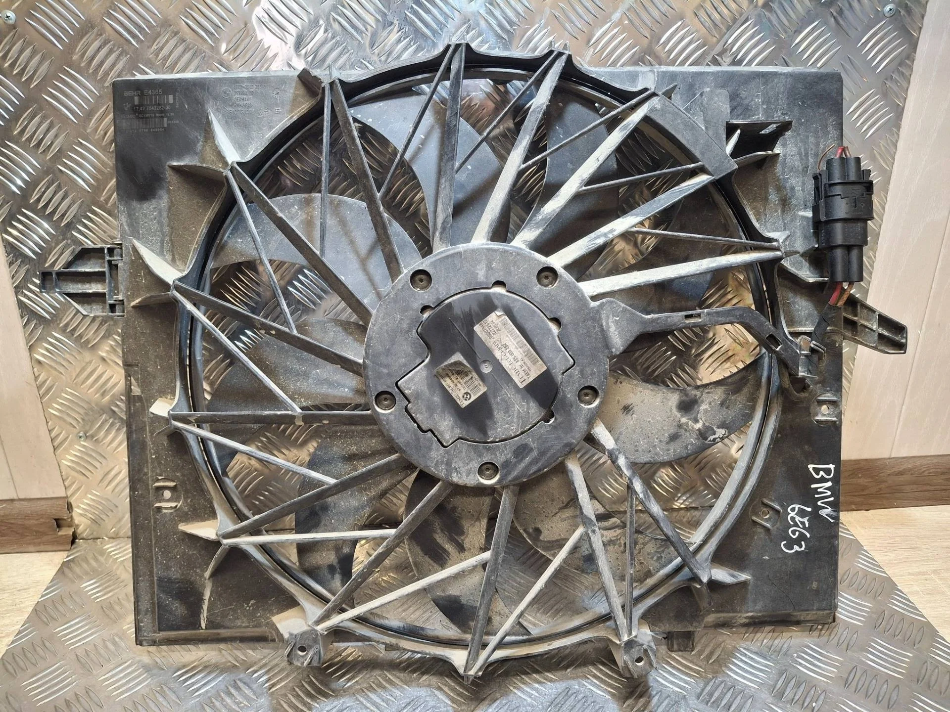 вентилятор охлаждения BMW 5 E60/E61