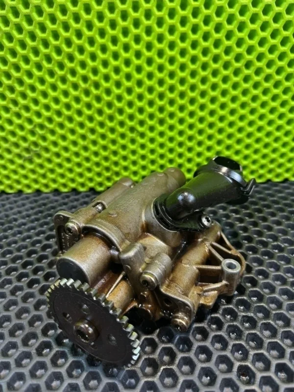 Масляный насос Volkswagen golf