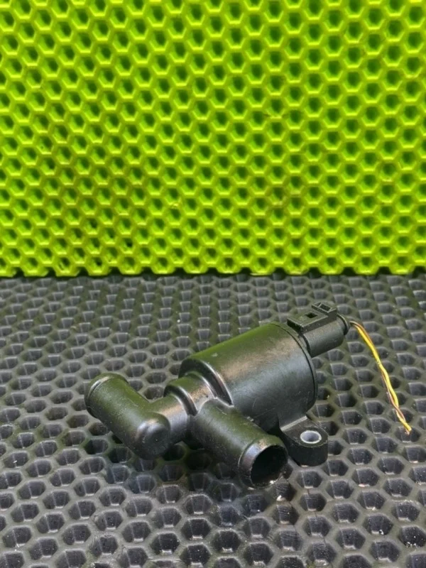 Кран печки Audi Q7 2016