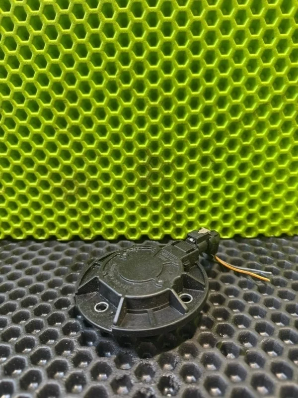 Датчик положения распредвала VW Passat 2012