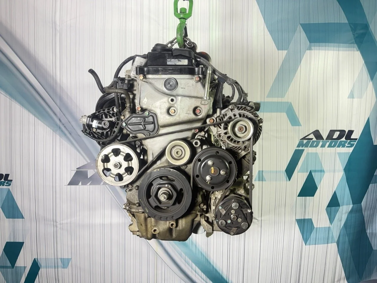 Двигатель Honda Civic 8 2006-2012 10002RSAG00 R18A1