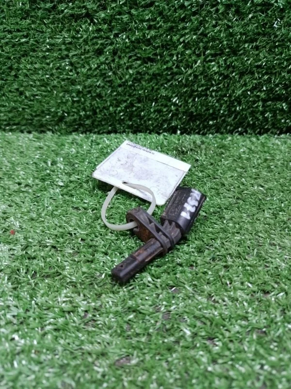 Датчик abs Skoda Superb 2008-2015