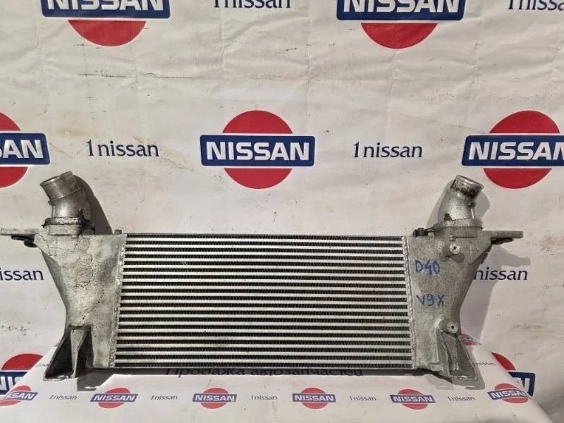 Интеркулер Nissan Navara 2014 144615X20A D40 V9X, передний