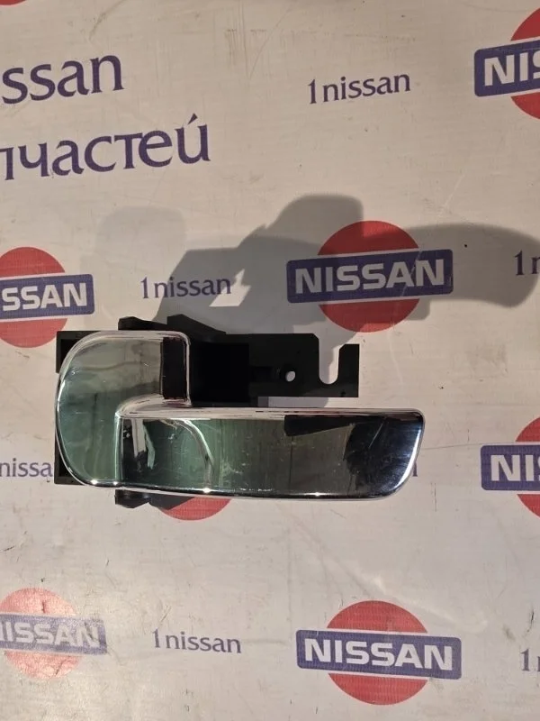 Ручка двери внутренняя Nissan Navara 2014 806714X02B D40 V9X, передняя левая