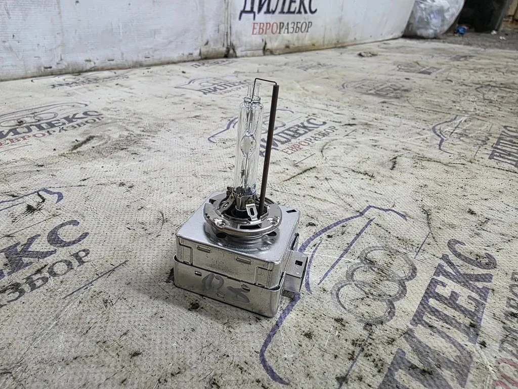 ксеноновая лампа Audi Q7 2005-2015 - -