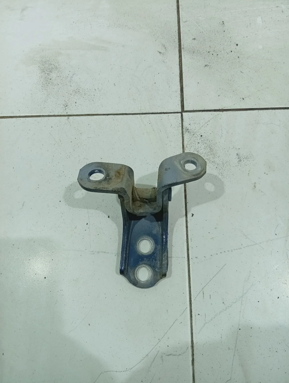 Петля двери Toyota Land Cruiser 100 (1998—2002)