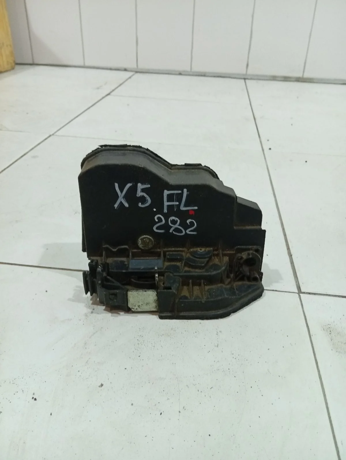 Замок двери BMW X5 E70 (2006—2010)