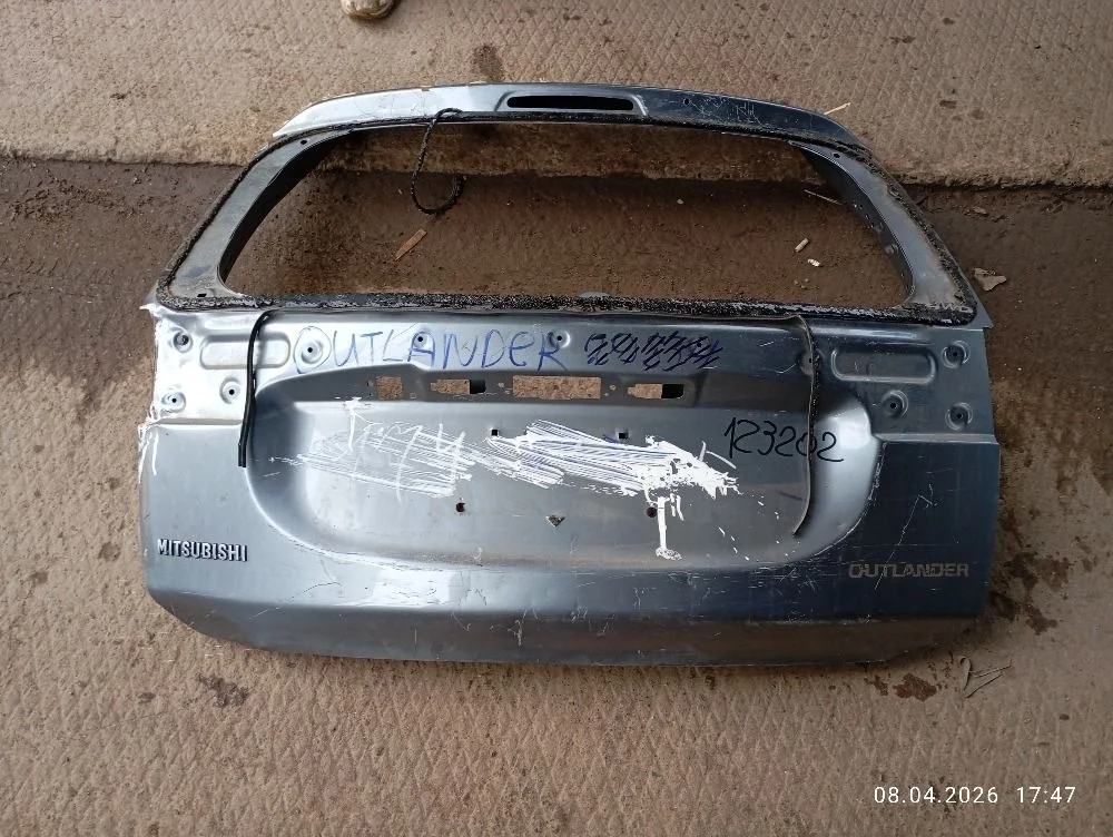 Крышка багажника Mitsubishi Outlander III рестайлинг 2 (2015—2018)