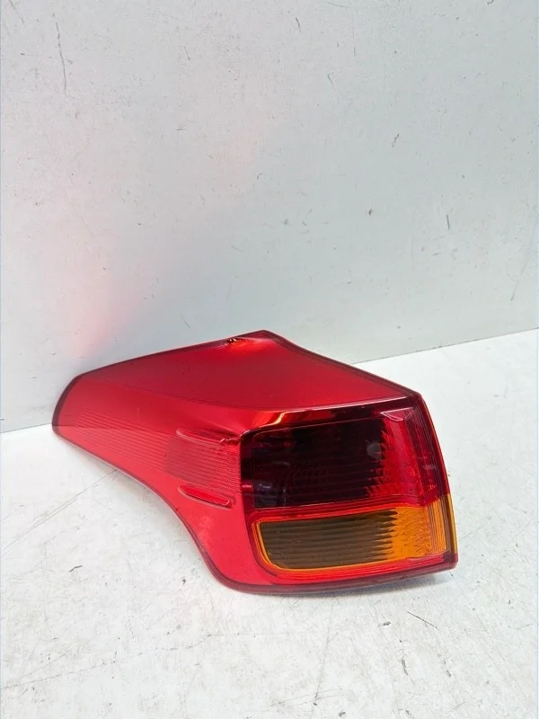 Фонарь Toyota Rav4 2012-2015 40