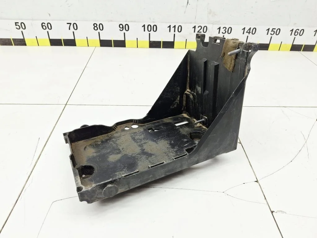 Крепление аккумулятора Peugeot 308 2010 T7