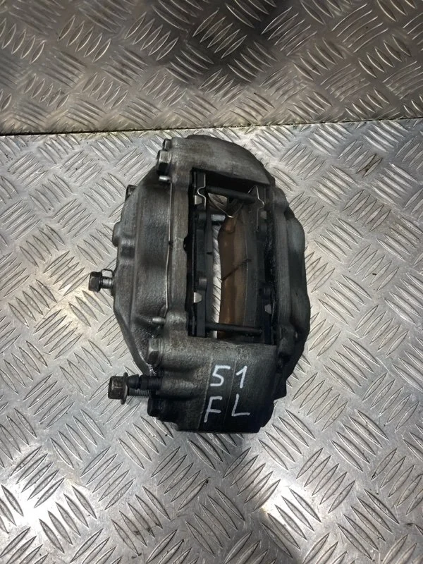 Суппорт тормозной TOYOTA Land Cruiser 2019 4775060320 URJ202 1VD-FTV 4.5, передний левый