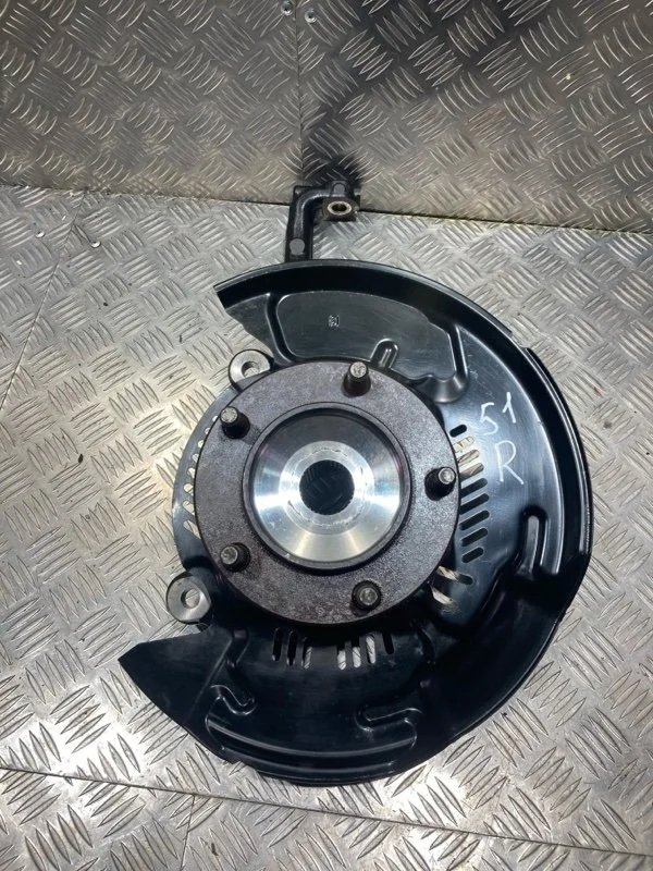 Кулак поворотный TOYOTA Land Cruiser 2019 4321160230 URJ202 1VD-FTV 4.5, передний правый