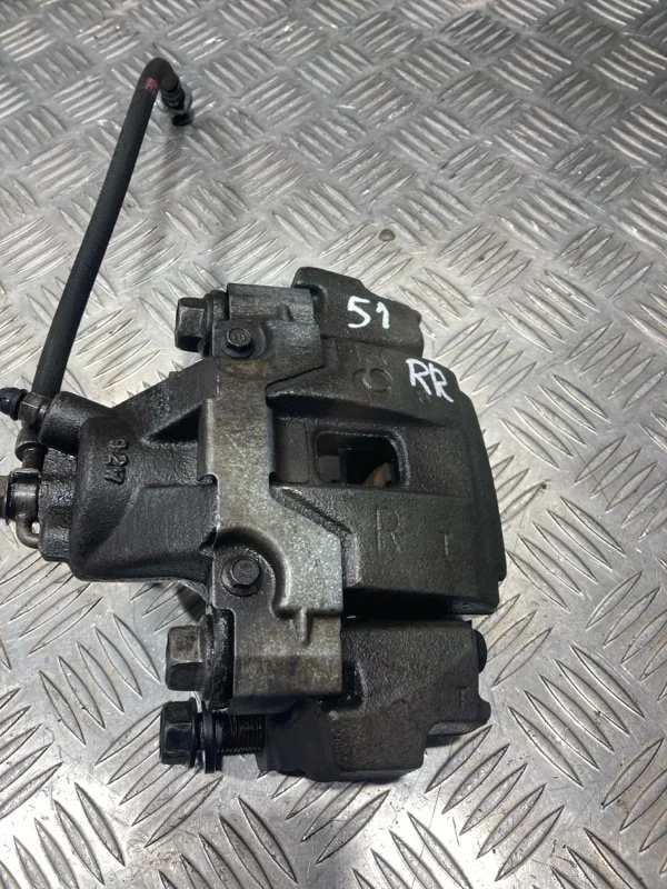 Суппорт тормозной TOYOTA Land Cruiser 2019 4783060120 URJ202 1VD-FTV 4.5, задний правый