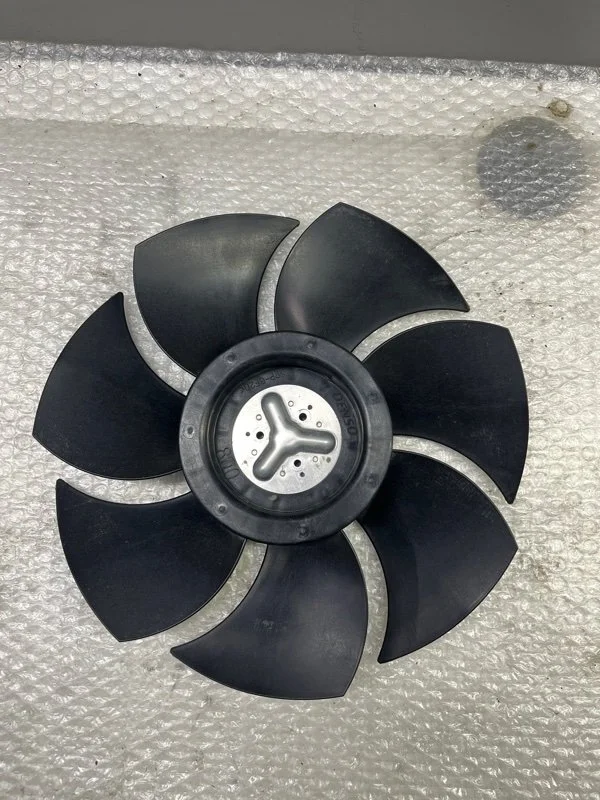 Крыльчатка LEXUS LX570 2018 8845360020 URJ202 3UR-FE 5.7