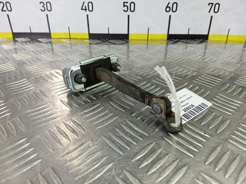 Ограничитель двери передней Kia SPORTAGE III (201