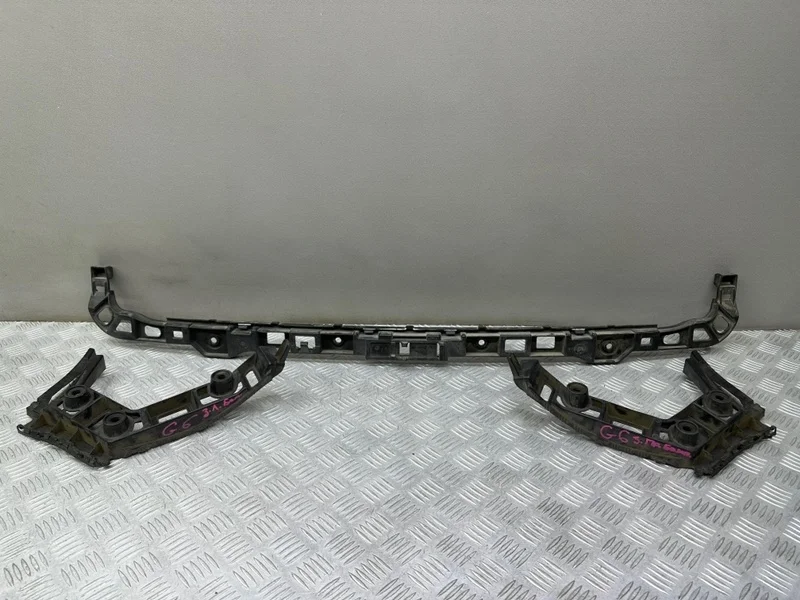 Крепление бампера Volkswagen Golf 6