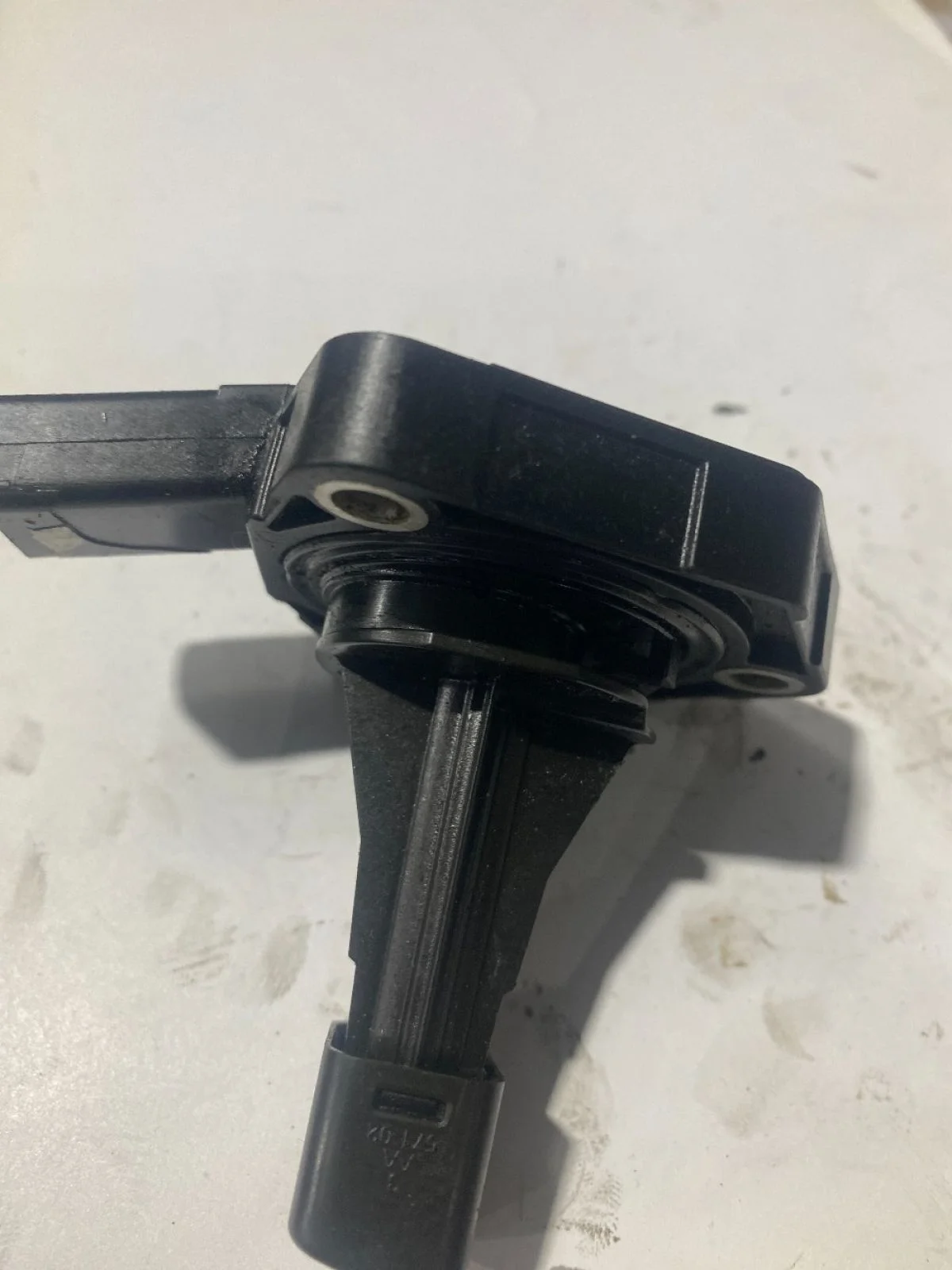 Датчик уровня масла Audi A3 8P рестайлинг 2 (2008—2013)