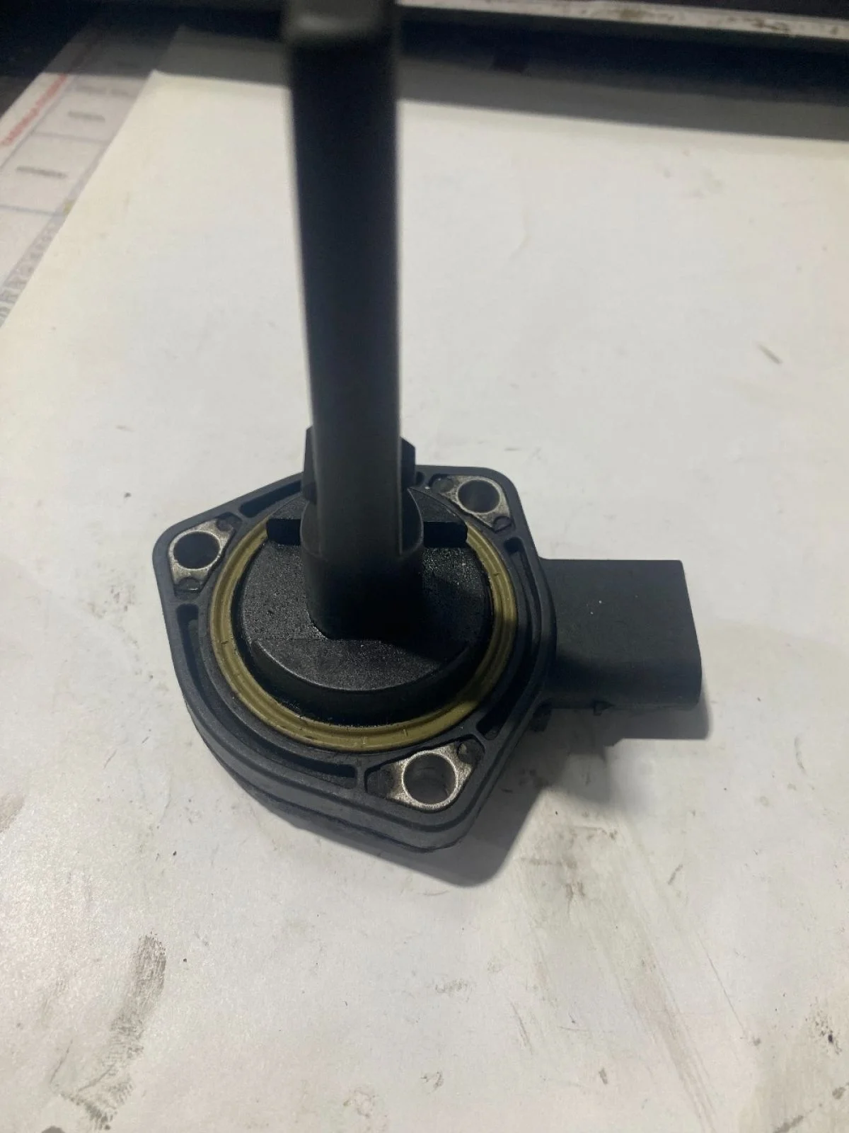 Датчик уровня масла BMW 3 серия E90/E91/E92/E93 (2005—2010)