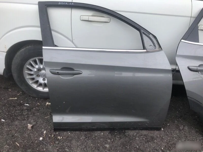 Дверь боковая передняя правая Hyundai Tucson III (2015—2018)