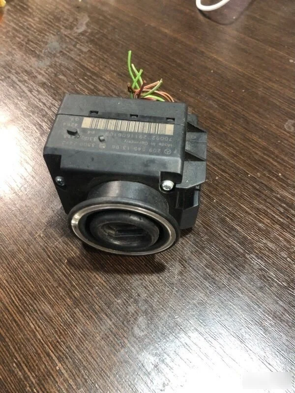 Замок зажигания Mercedes-Benz C-класс W203/S203/CL203 (2000—2004)