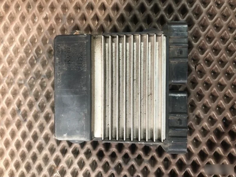 Блок управления форсунками Toyota Avensis T250 рестайлинг (2006—2009)