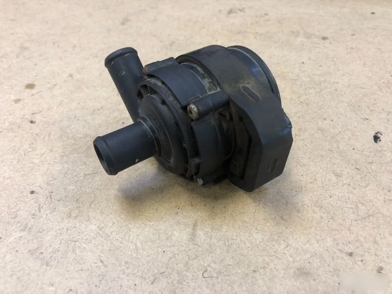 Помпа (насос) дополнительная Mercedes-Benz M-класс W166 (2011—2015)