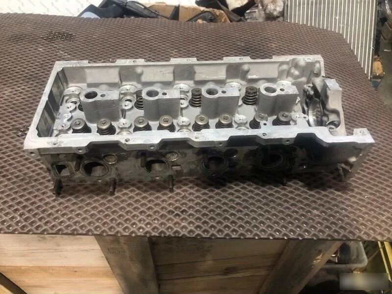 Головка блока цилиндров Mercedes-Benz Sprinter
