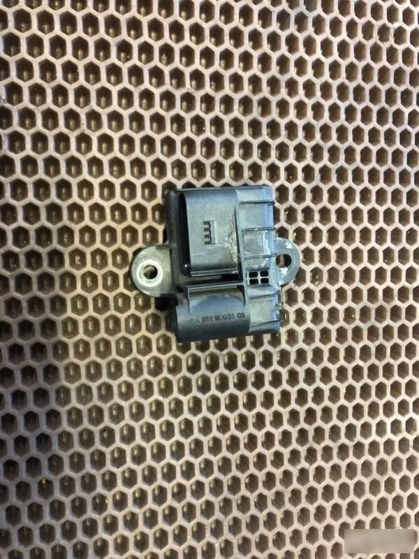 Блок накала свечей Mercedes-Benz Sprinter W907