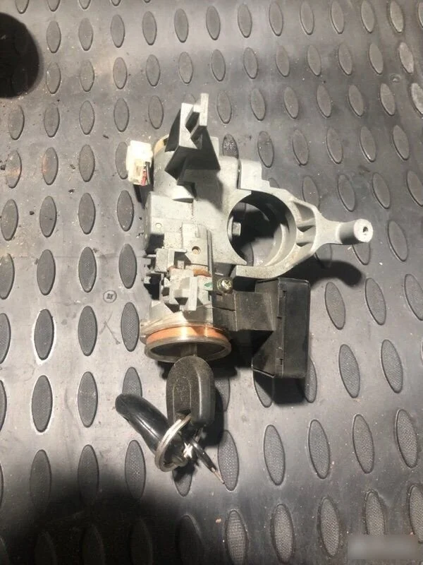 Замок зажигания Mitsubishi Lancer IX (2000—2007)