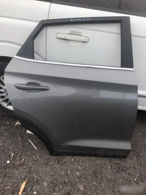 Дверь боковая задняя правая Hyundai Tucson III (2015—2018)