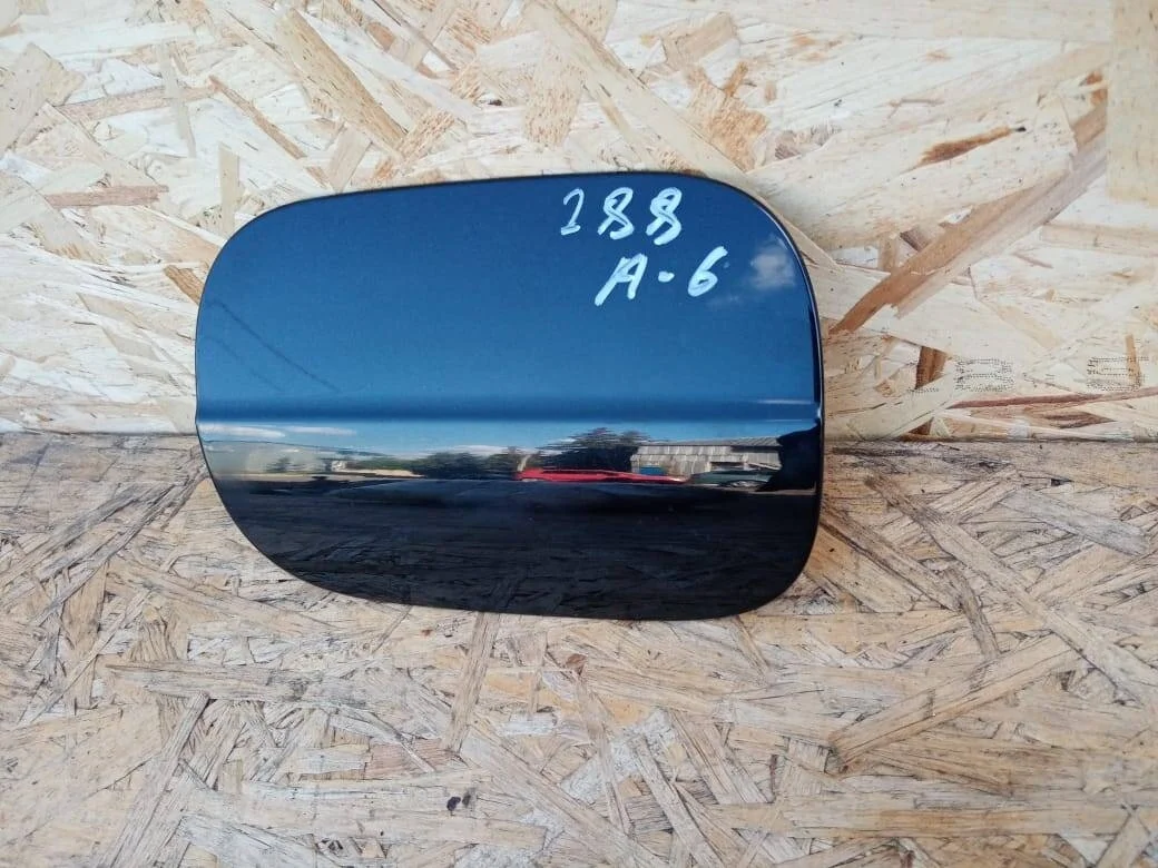 Лючок бензобака Audi A6 С6 L8