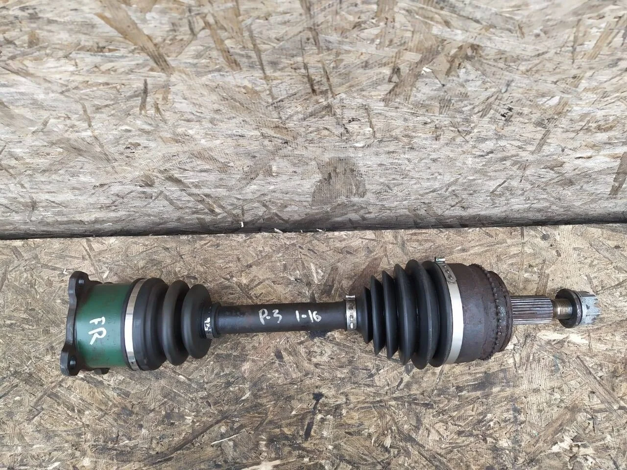 Привод Mitsubishi Pajero 3  МКПП 4M41 пер прав