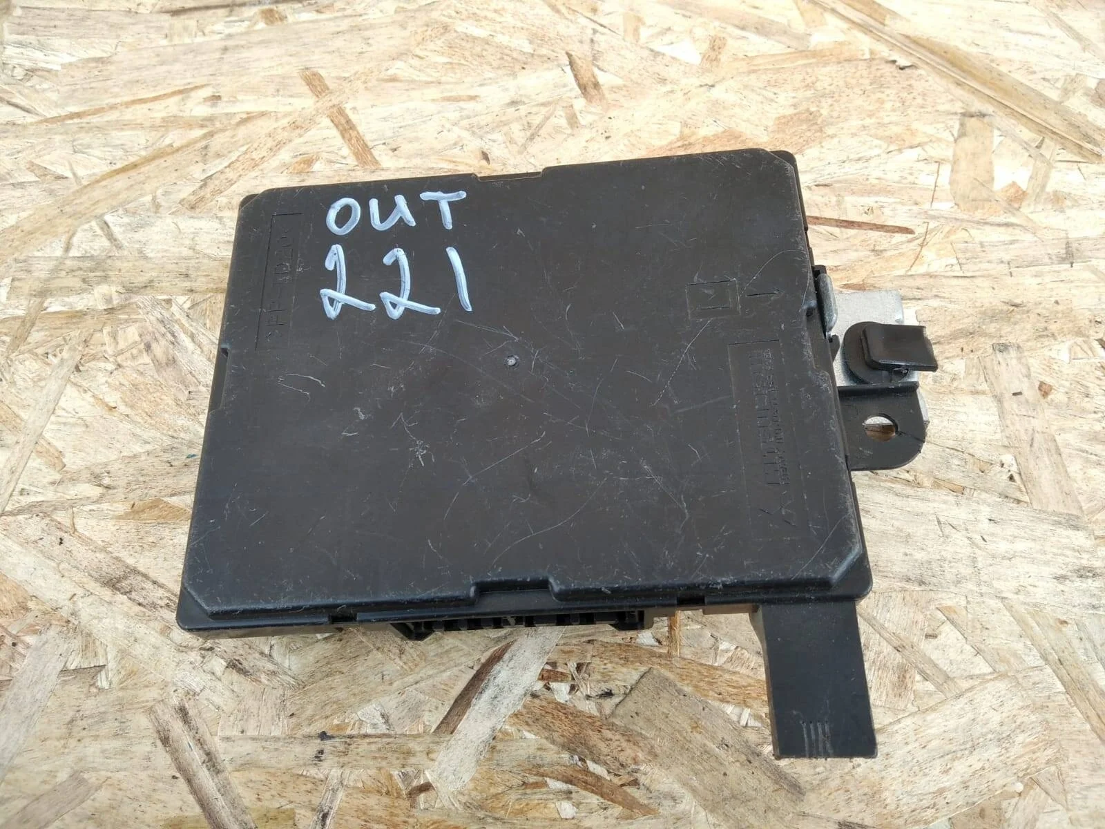 Блок управления климатом Mitsubishi Pajero 4